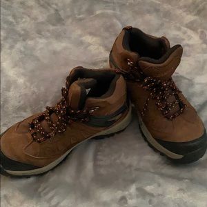 Perry Ellis hiking boots
